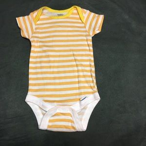 2 Gerber onesies 6-9 months